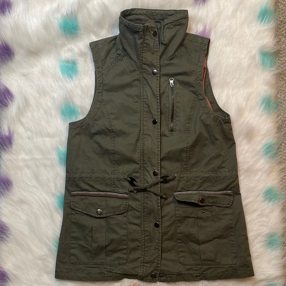 DEMOCRACY Woman’s Zip Up‎ Army Green Military Vest